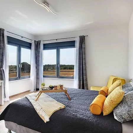 Villa Tika Comfortable Pula